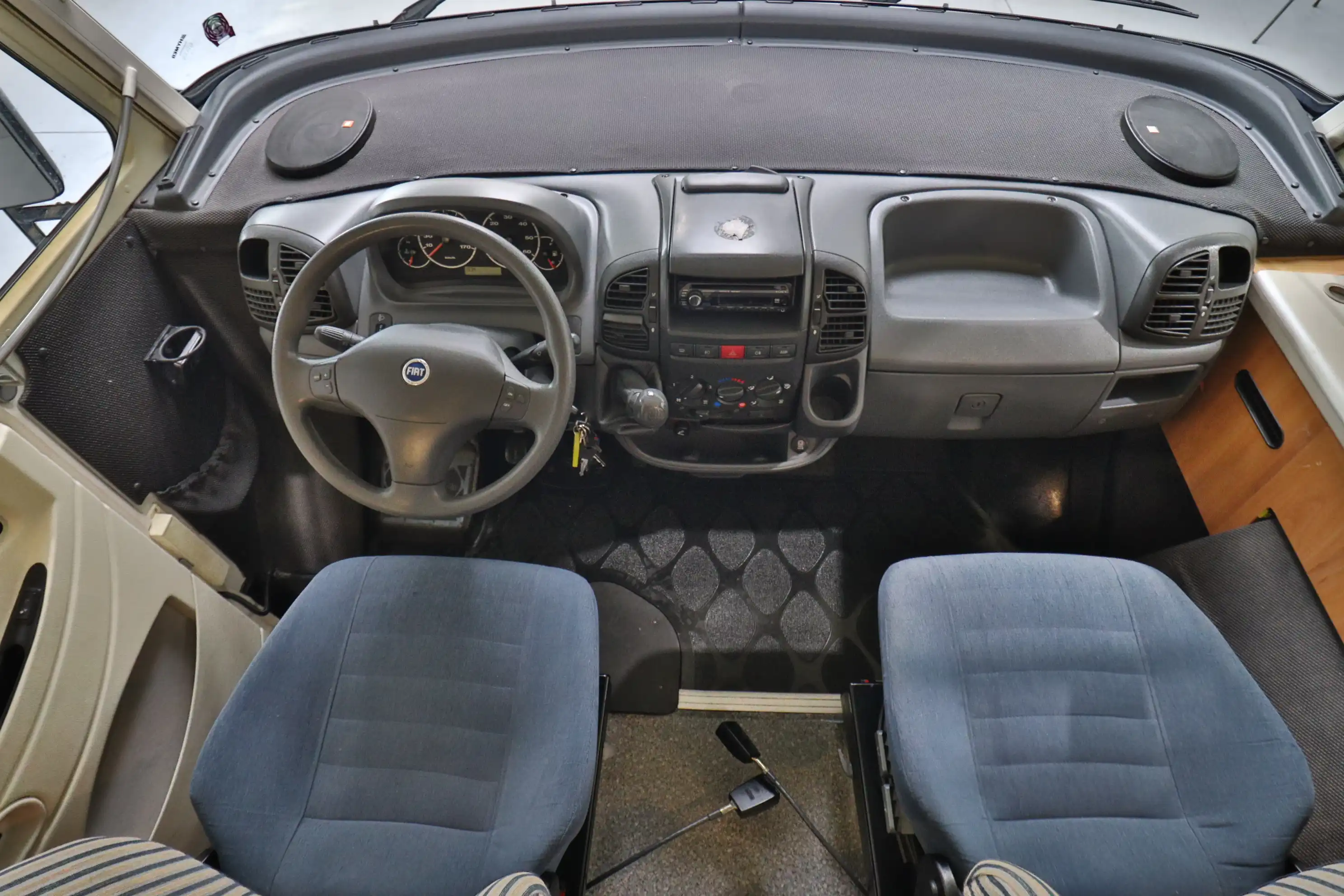 HYMER-ERIBA B 524